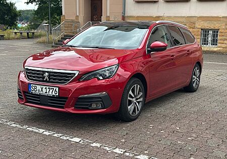 Peugeot 308 PureTech 130 EAT8 Allure SW Allure AHK