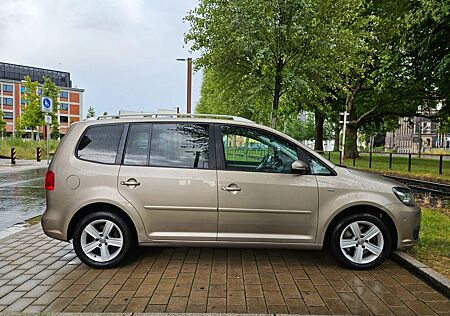 VW Touran Volkswagen 2.0 TDI DSG/Pano/Xenon/Navi/AHK/7-Sitzer