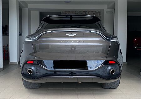 Aston Martin DBX 4.0 V8 -