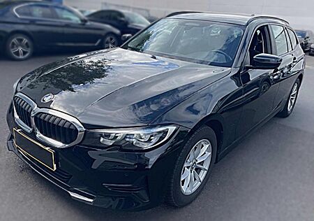BMW 318d AT 1.Hd|LED|Virt-Copit|360-Cam|Navi|AbsTemp