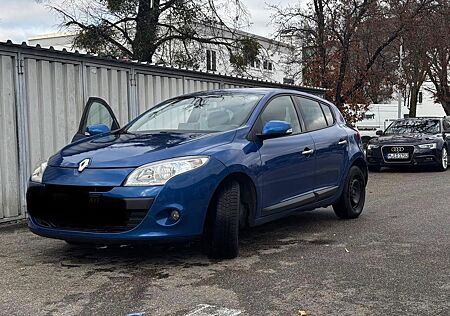 Renault Megane Dynamique 1.6 16V 110 Dynamique