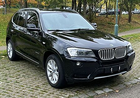 BMW X3 xDrive30d -M-Paket, AHK, PANO, SHZ, NAVI