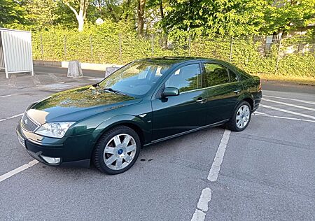Ford Mondeo 2,5 V6 Ghia 5-tronic Ghia
