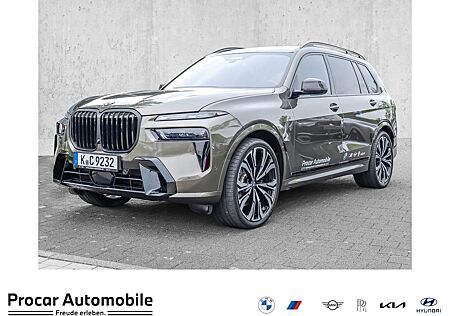 BMW X7 xDrive40d M Sport + PanoSky + B/W + AHK + DA