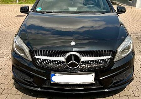 Mercedes-Benz A 180 d AMG Line AMG Line TÜV & SERVICE NEU!!!!