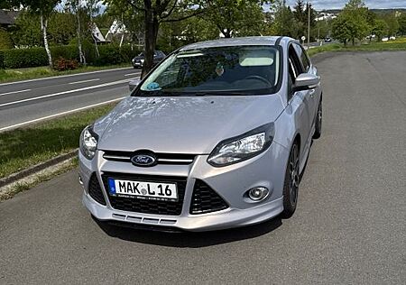 Ford Focus 1,6 EcoBoost 110kW EcoBoost S Turnier ...