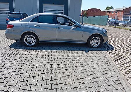 Mercedes-Benz E 220 E -Klasse Lim. CDI BlueEfficiency