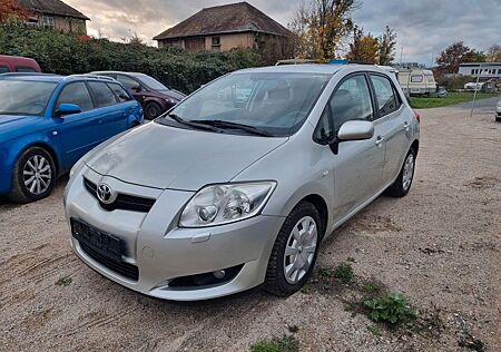 Toyota Auris 2.0 D-4D