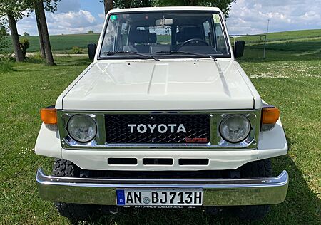 Toyota Land Cruiser BJ 71 LX 3.5 TD
