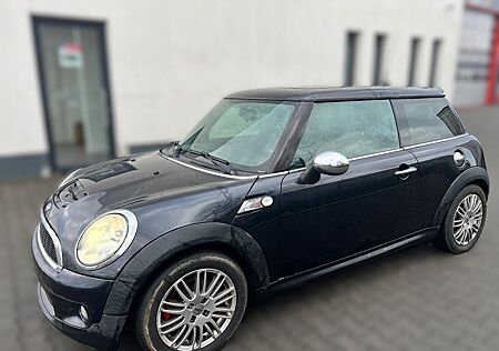 Mini Cooper S /TÜV 06.25/Klima