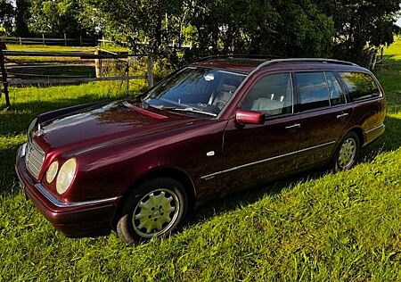 Mercedes-Benz E 230 T AVANTGARDE Avantgarde