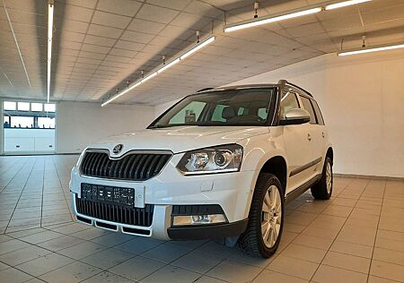 Skoda Yeti TOP ZUSTAND+STANDHEIZUNG+AHK+NAVI+BI-XENON+