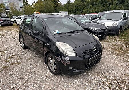 Toyota Yaris Executive