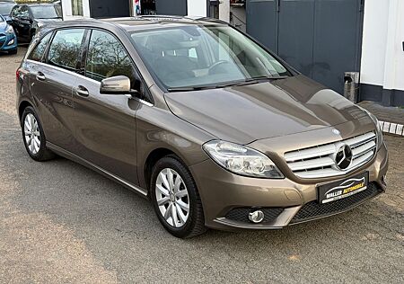 Mercedes-Benz B 180 AHK / PDC / SHZ / NAVI