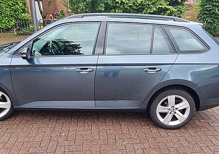 Skoda Fabia 1.2l TSI 66kW Style Combi Style