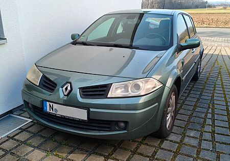 Renault Megane Dynamique 1.6 16V Dynamique