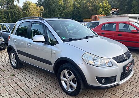 Suzuki SX4 Club*4x4*Ahk*Sitzheizung*Navi*Alu*Keyless*