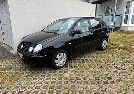 VW Polo Volkswagen 1.2 mit Klima, TÜV und ZV von Oma