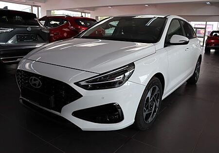 Hyundai i30 Kombi 1.0 T-GDI PDC v.Navi,Tempo,SHZ SOFORT