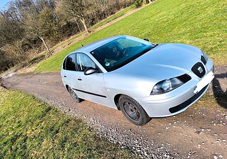 Seat Ibiza 1.4 16v 75 PS Tüv Neu wenig Kilometer