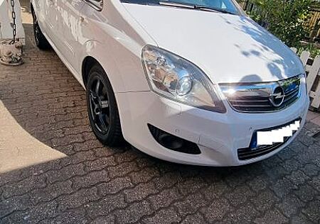 Opel Zafira mit 7 Sitzen