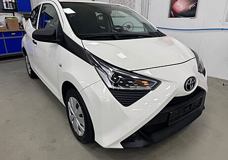 Toyota Aygo (X) gebraucht kaufen Toyota Aygo (X) / 36tkm orig. / Klima / 5 türer