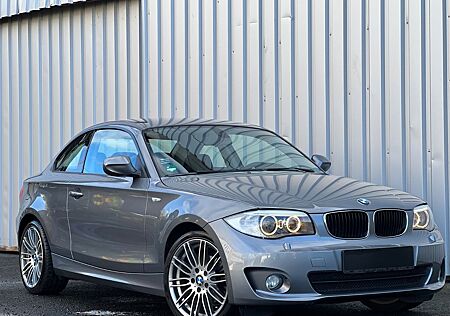 BMW 118d Coupé Scheckheft Performance Sitzheizung
