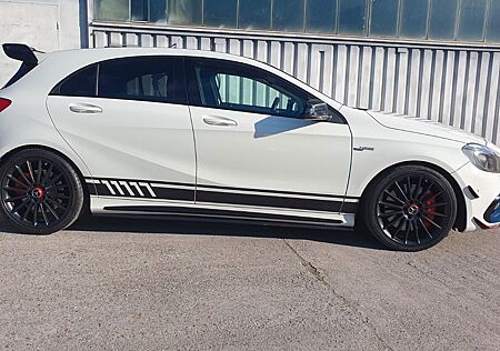 Mercedes-Benz A 45 AMG 4Matic,Kamera ,Panorama-Schiebe,Recaro