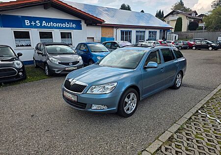 Skoda Octavia Combi Elegance 4X4 Garantie AHK ALU ZV