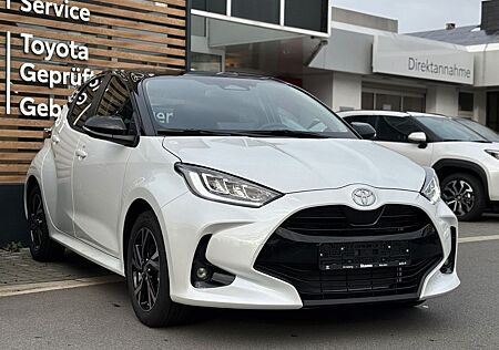 Toyota Yaris Hybrid Black & White | LED | Sitzheizung