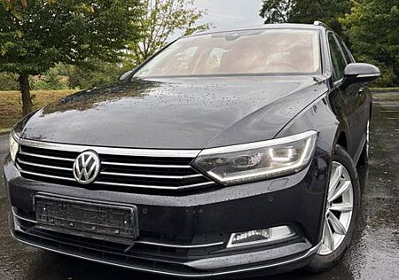 VW Passat Variant Volkswagen 1. Hand Passat - 2.0 TDI DSG Highline Variant
