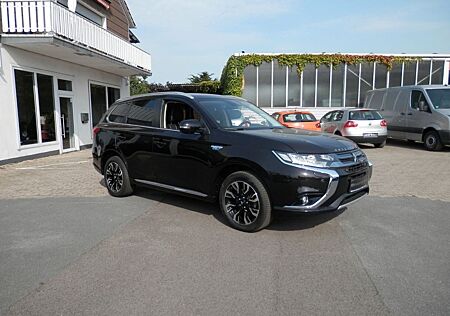 Mitsubishi Outlander PHEV Top 4WD
