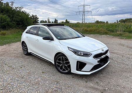 Kia Cee'd / Ceed 1.5 T-GDI 48V DCT GT Line GT Line
