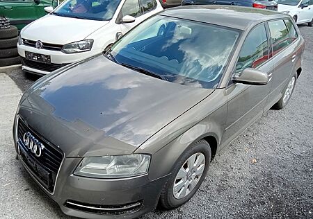 Audi A3 Sportback 1.6 TDI e Attraction