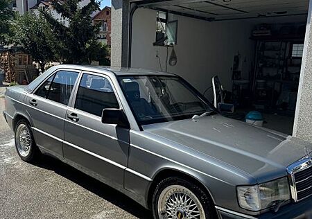 Mercedes-Benz 190