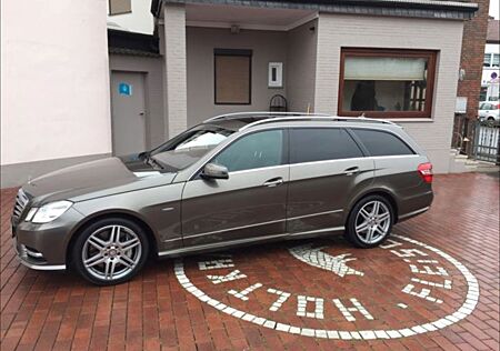 Mercedes-Benz E 500 4MATIC T AVANTGARDE