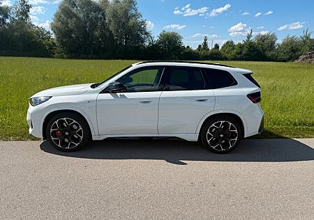 BMW X1 M35i xDrive -M35i TopZust. Voll Matrix Pano S
