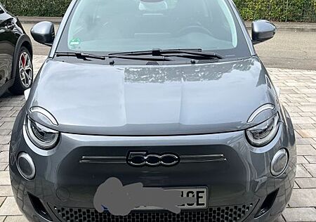 Fiat 500E Cabrio 87 kw 118 PS
