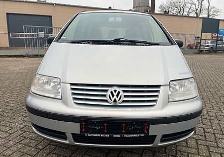 VW Sharan Volkswagen Family 1.9 TDI+7Sitzer+Klimaautomatik