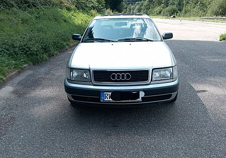 Audi 100