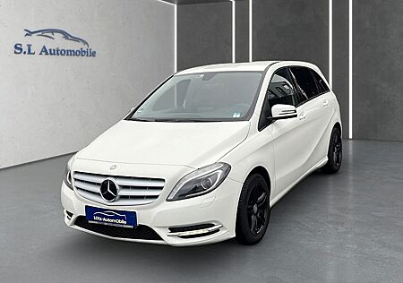 Mercedes-Benz B 200 B -Klasse B200 * 56 Tsd, Bi-Xenon, Automatik *