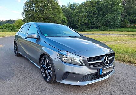 Mercedes-Benz A 180 -