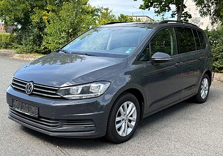 VW Touran Volkswagen 2.0 TDI SCR DSG Comfortline Comfortline