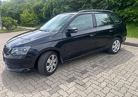 Skoda Fabia 1.0l MPI 75PS Ambition Combi 2.Hand
