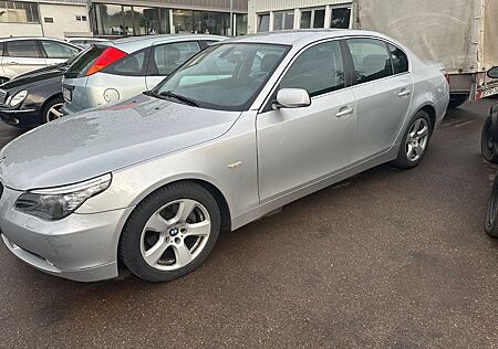 BMW 520i -