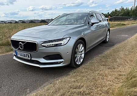 Volvo V90 D5 AWD Momentum Geartronic Momentum