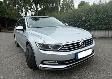 VW Passat Variant Volkswagen 2.0 TDI DSG 4MOT AHK Navi Kam