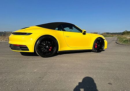 Porsche 992 Carrera 4S , Approved Gar., Allrad, Dashcam
