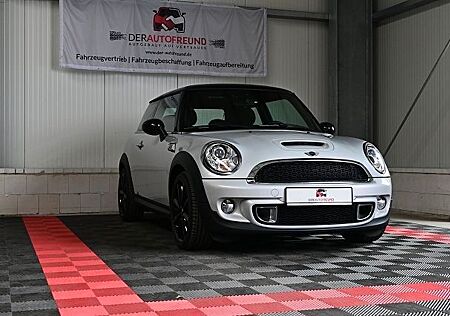 Mini Cooper S *Pano/SHZG/Bi-Xenon/PDC/Leder*