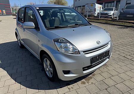 Daihatsu Sirion 1.3 ECO ALLRAD Automatik Klima Xenon